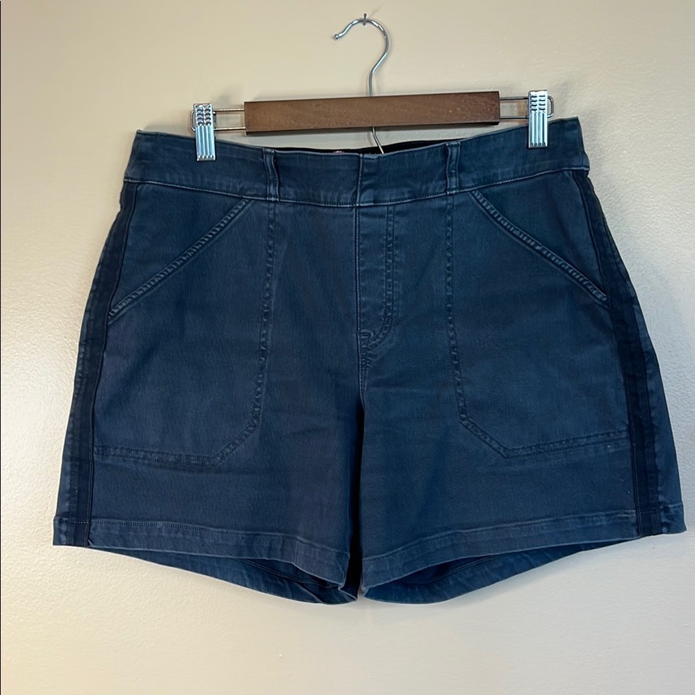 Women's Spanx Shorts, Grey with Tuxedo Stripe